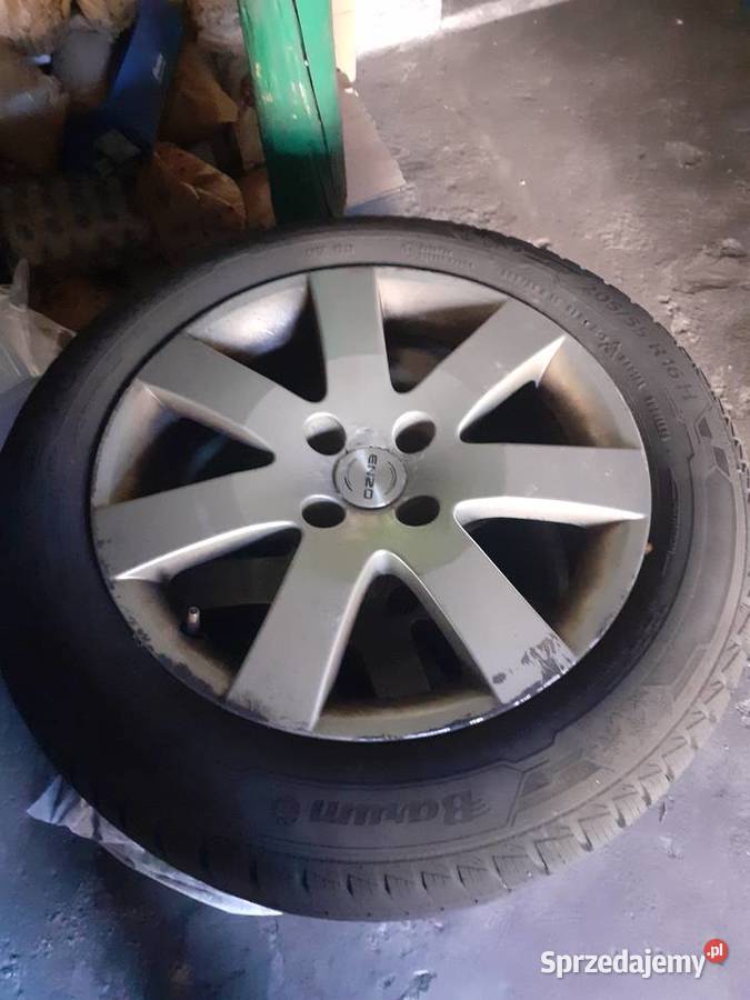 Sprzedam opony zimowe 20555 R16 z felgami 205 Jaworzno