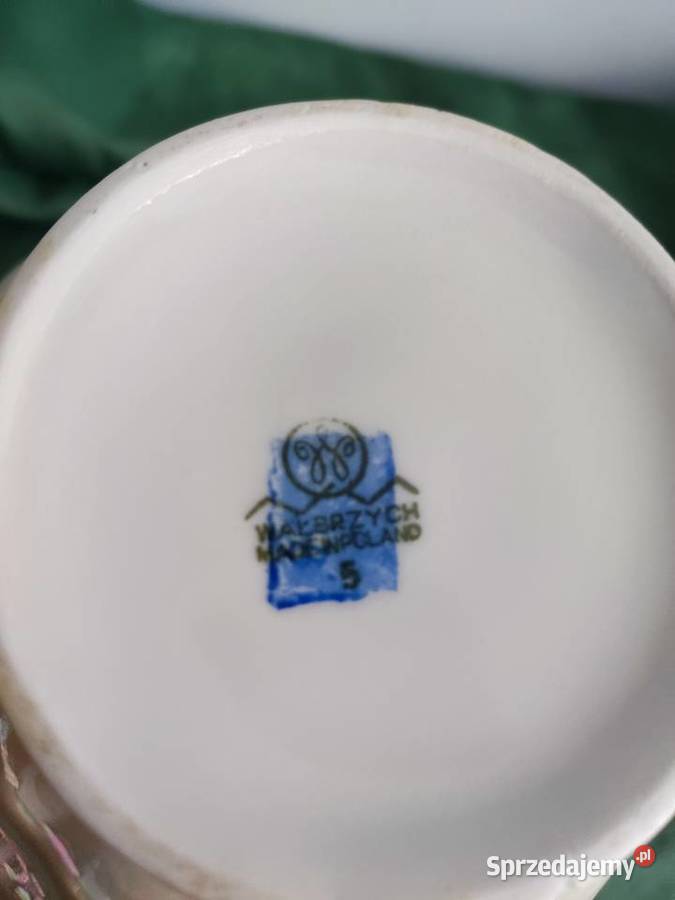 Dzbanek porcelanowy w kwiaty Wałbrzych Głuchołazy