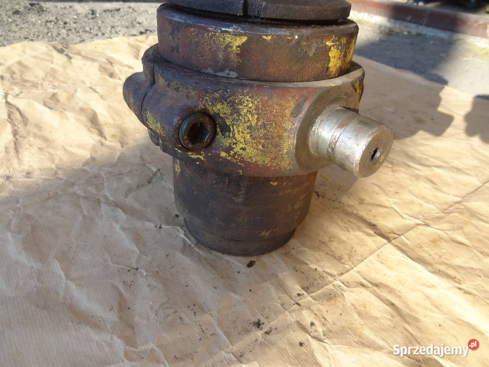 Tuleja cylinder poziomowania Forttschritt T174 Rzeszów