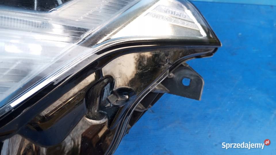 VOLVO XC90 II LIFT FULL LED LAMPA LEWY PRZÓD Nowy Tomyśl