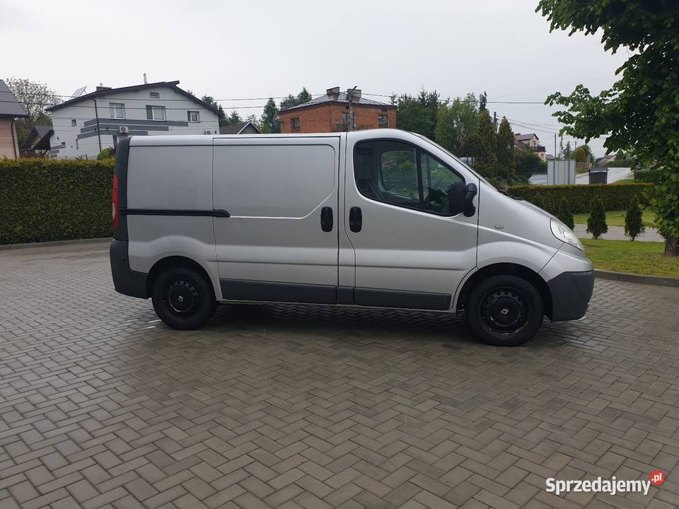 Renault Trafic klimatyzacja zadbany