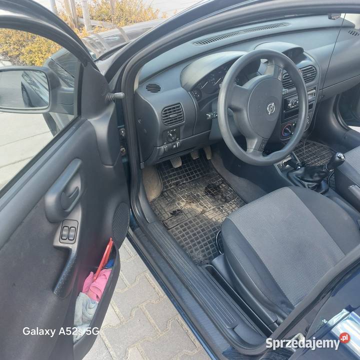 Sprzedam opel corsa 13 2006r 3 właściciel wspomaganie kierownicy