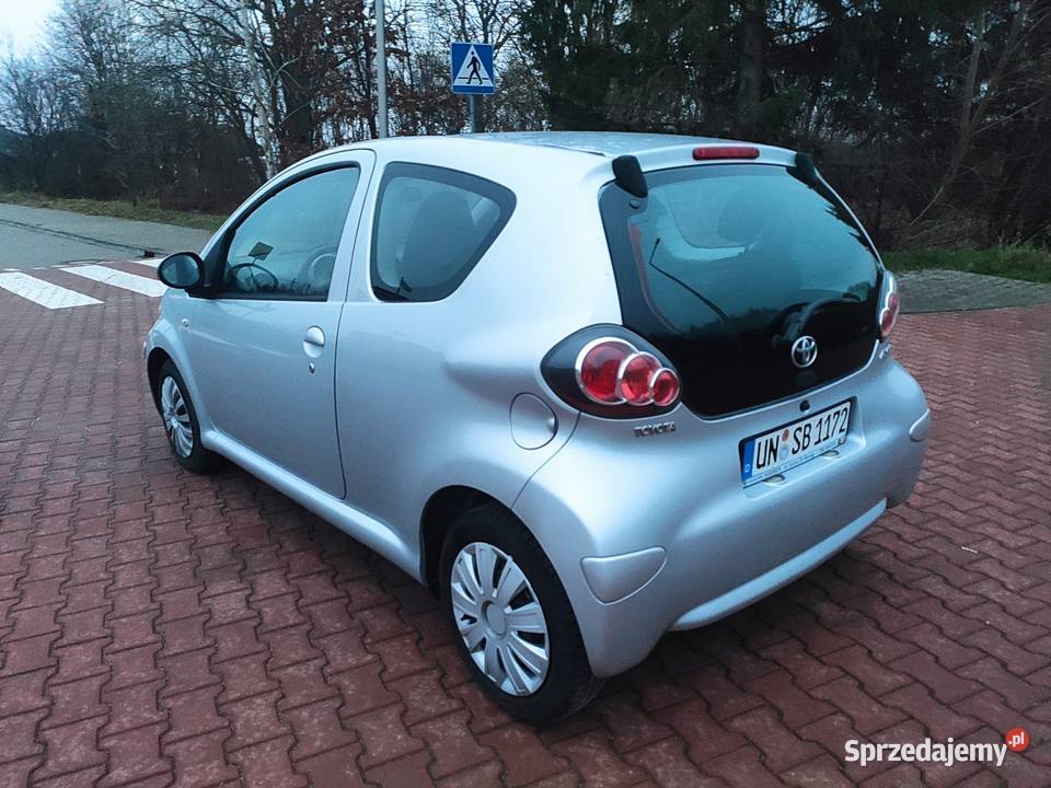 10 benzyna klimatyzacja elektryka opony zimowe 1000cm3 Morąg