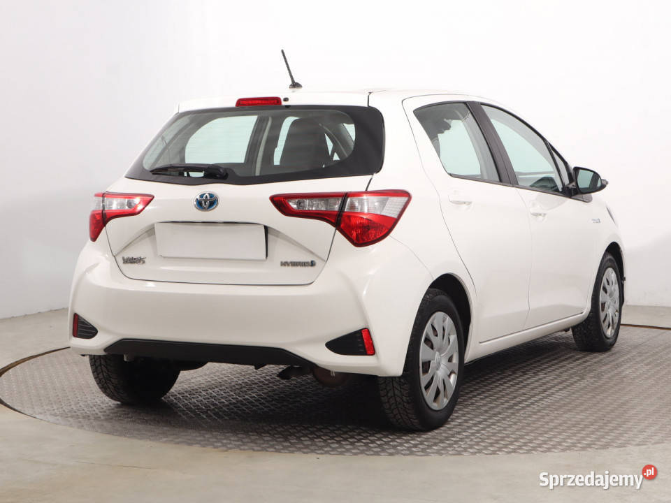 Toyota Yaris 15 Hybrid Samochody osobowe Katowice