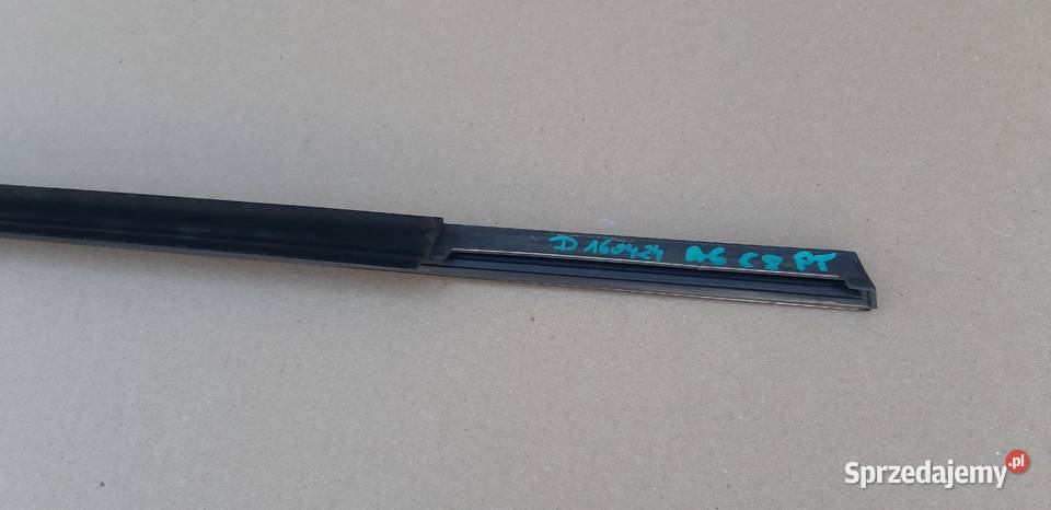 AUDI A6 C8 LISTWA ZGARNIAJĄCA DRZWI PRAWY TYŁ Części samochodowe Bieleń