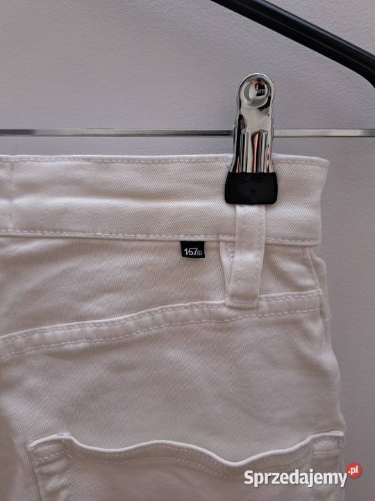 Białe jeansy rurki 157 Snake wysoki stan klasyka