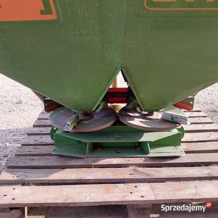 Sprzedam rozsiewacz do nawozów amazone zaf 803 Płowce