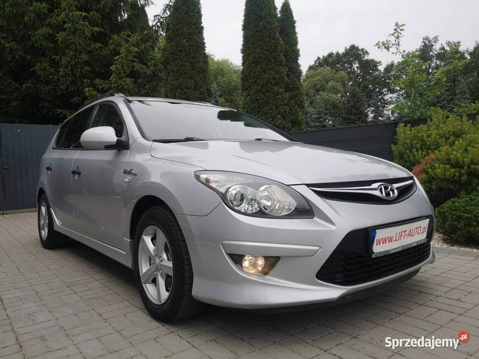 Hyundai i30 16CRDI 90 Klimatronic Kamera Alu 15 Strzegom