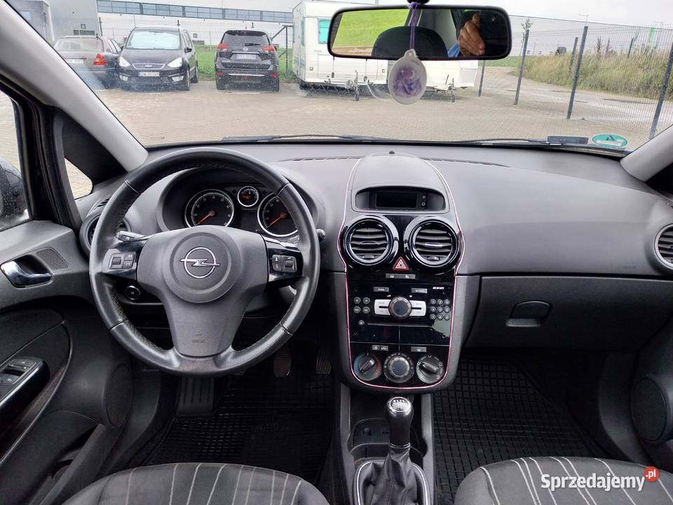 OPEL CORSA 12 benzyna 2010 R