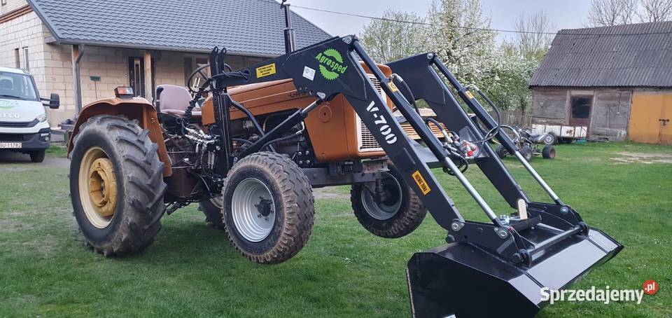 1 Ładowacz czołowy Agrosped V700 URSUS ZETOR MF Łódź