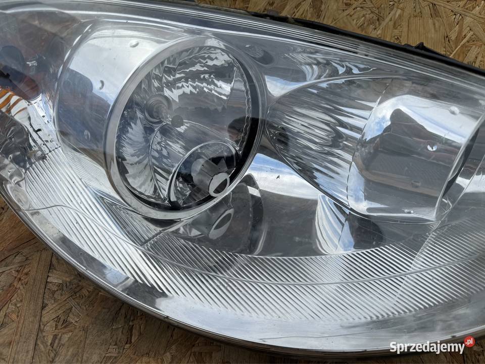 Lampa przód prawa rh peugeot 807 xenon 89007129 prawe Lampy przednie Międzychód