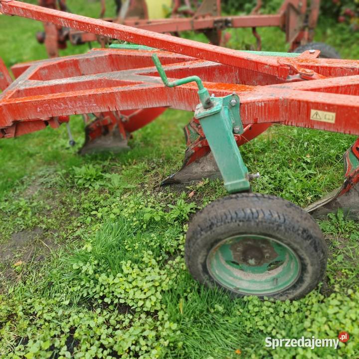 Pług 4x40 AGRO MASZ Lipsko