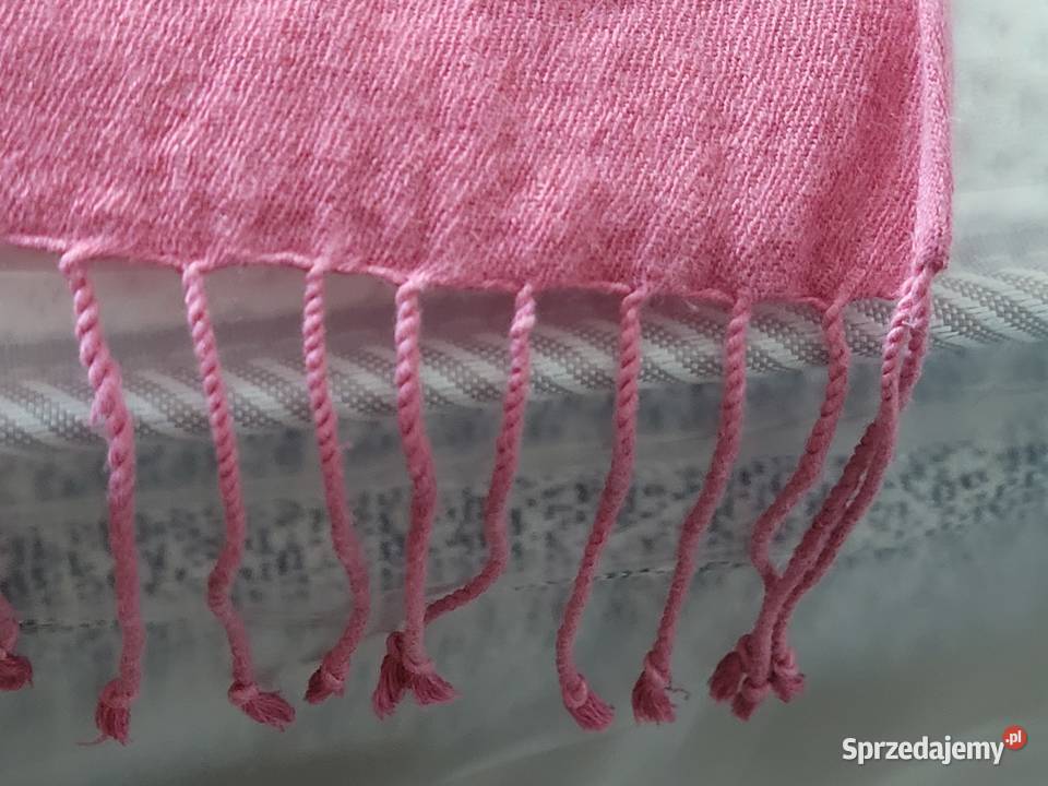 Łososiowa różowa chusta apaszka bandamka Akaru Poznań sprzedam