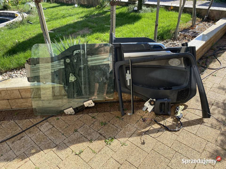 MAN TGS TGX Tapicerka boczek lewych drzwi szyba Zgierz sprzedam