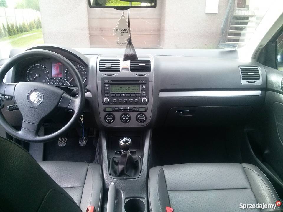 Volkswagen Jetta 25 benzyna gwint wersja USA Rok produkcji 2005 świętokrzyskie Stąporków sprzedam
