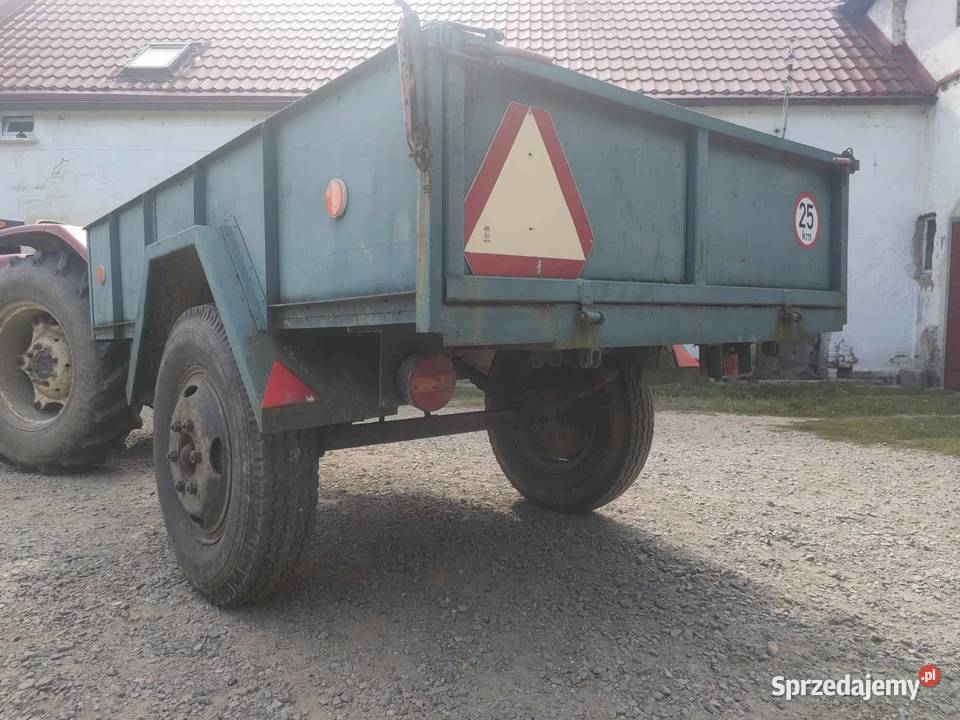 Przyczepka wojskowa dwukołówka Przyczepy rolnicze Paczków