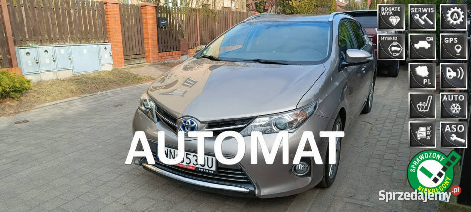 Toyota Auris Touring Sports 18 Hybrid Auris Warszawa