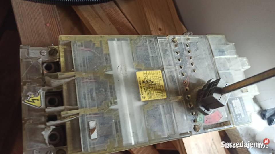 Włącznik bezpiecznikowy klockner moeller ZM9315 Kłodawa sprzedam