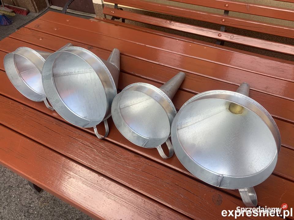 KONEWKA POLSKA ocynkowana metalowa podlewaczka małopolskie