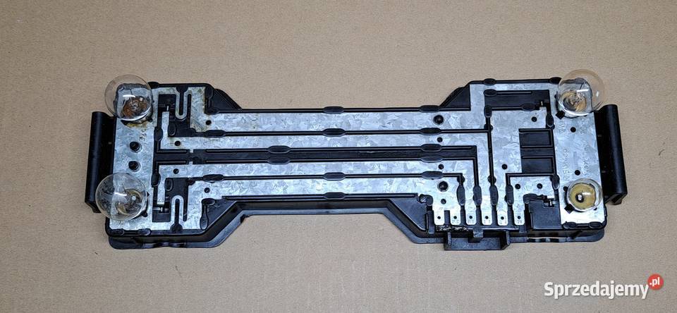 LAMPA TYŁ TYLNA LEWA AUDI 80 B1 SEDAN 823945285 Mielęcin