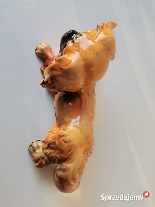 Stara duża figurka porcelanowa Pies Pekińczyk