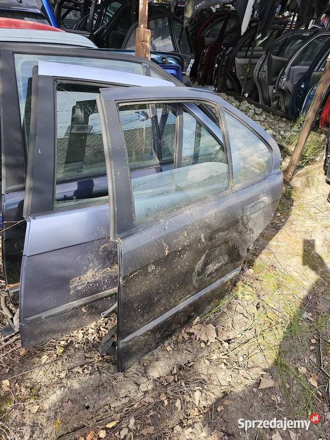 Drzwi bmw e36 lewy tył Łagów