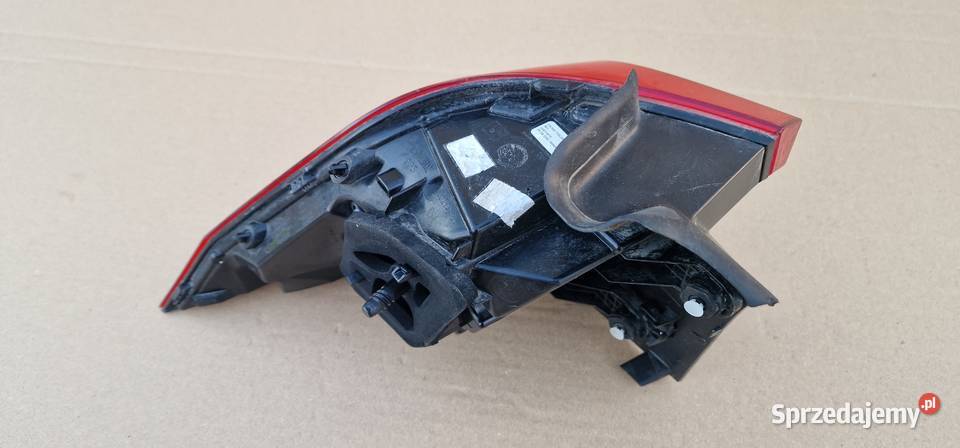 VW TIGUAN II 5NA LAMPA PRAWA TYŁ TYLNA IDEALNA lubuskie Bieleń