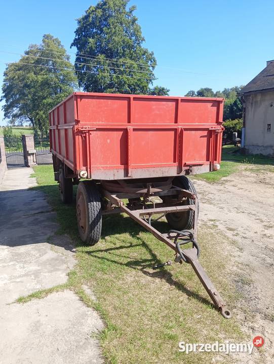 Przyczepa rolnicza D44B z 1987 roku z zapasowym Przyczepy rolnicze