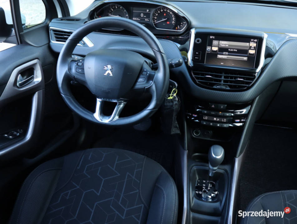 Peugeot 2008 12 PureTech SUV mazowieckie