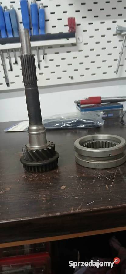 Wałek napędowy skrzyni biegów Fiat 125p