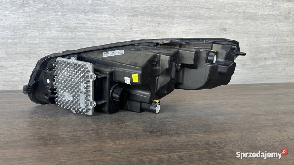 JAGUAR EPACE LAMPA PRAWA FULL LED M9C313W029BB osobowe Gorzów Wielkopolski