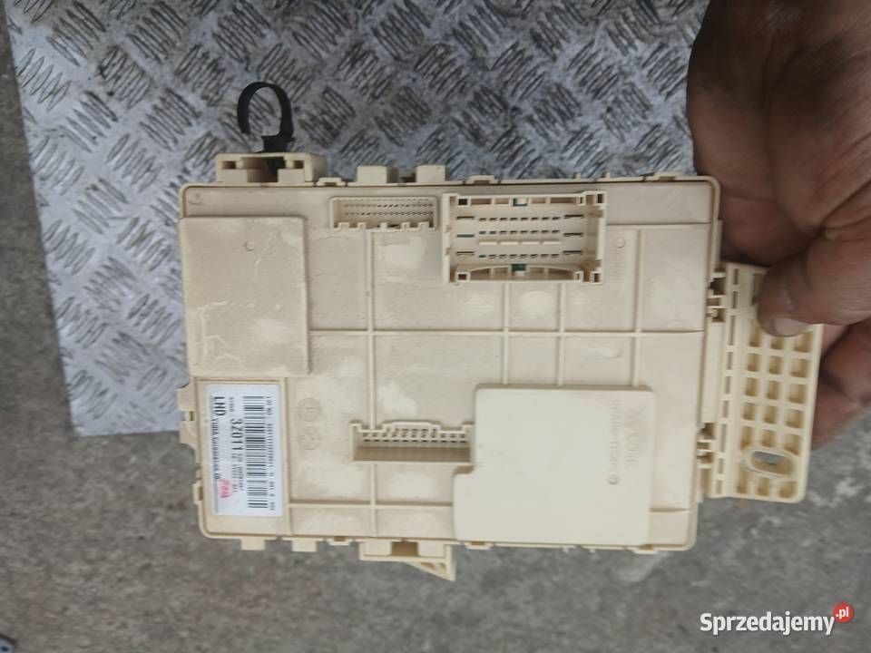 Skrzynka bezpieczników 919503Z011 Hyundai i40 osobowe