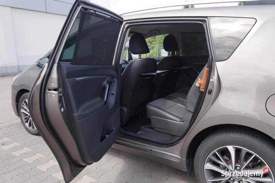 Toyota Verso 18 automat 7 siedzeń salon Polska Rotmanka