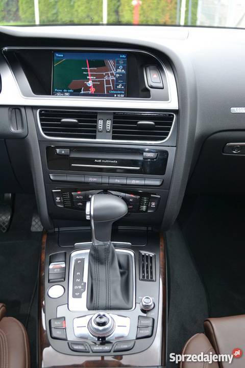 Na sprzedaż nieuszkodzony Audi A5 srebrny serwisowany w ASO Nadarzyn