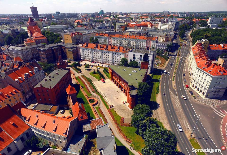 Filmowanie i zdjęcia z drona ujęcia z lotu ptaka Poznań