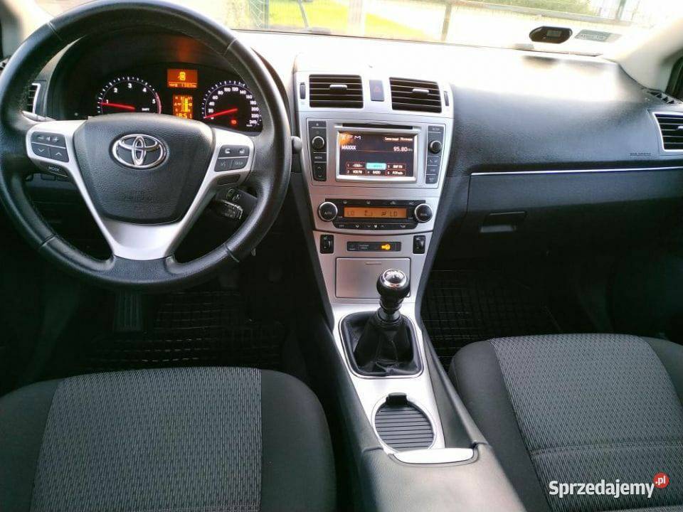 Toyota Avensis T27 Rok produkcji 2013 Warszawa