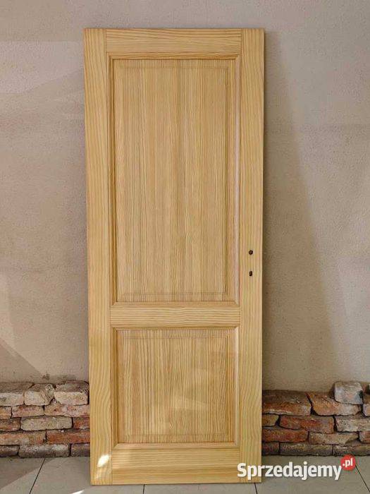 Drzwi drewniane lite sosna 78x202 grubość 4 Góra