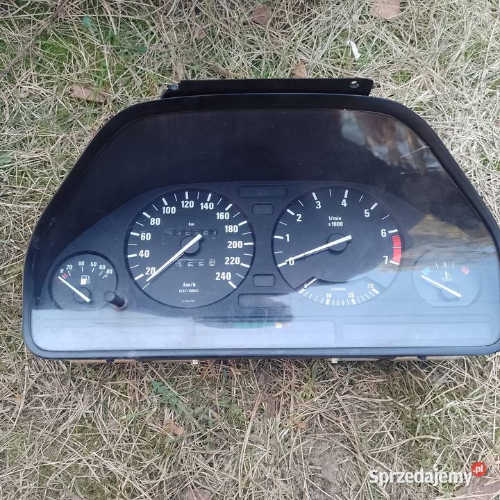 BMW e30LICZNIK zegaryPredkosciomierz pomorskie Jastrzębia Góra