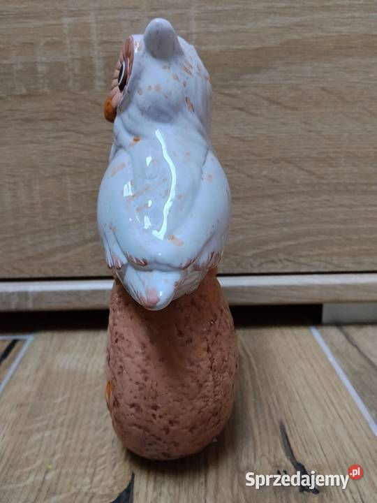 Figurka sowy przed dom Nowa Karczma