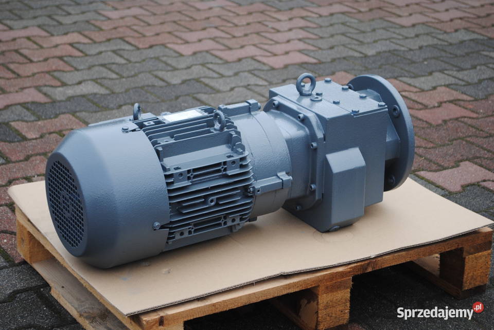 Motoreduktor kołnierzowy 75kw 245obrmin Siemens Kargowa