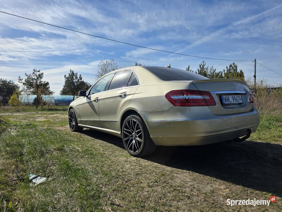 Mercedes E250 elegance nieuszkodzony Legionowo sprzedam
