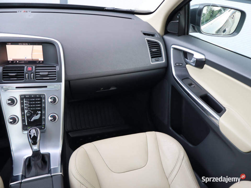 Volvo XC60 D4 relingi dachowe Katowice