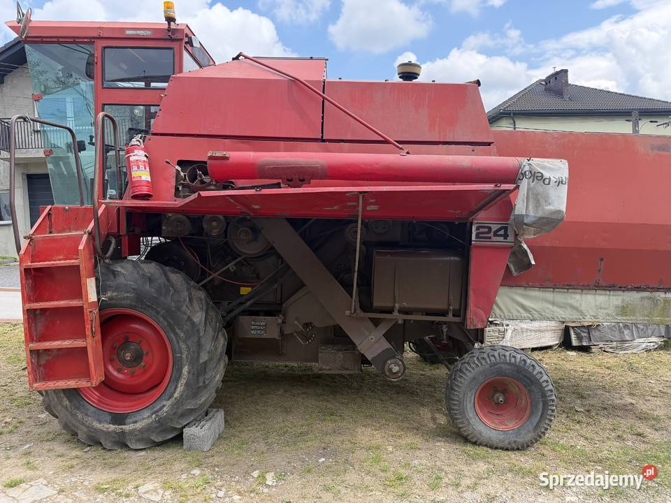 Kombajn Massey Ferguson 24 Sułoszowa