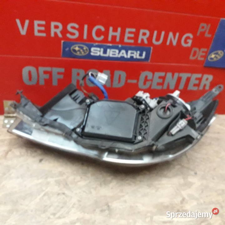 Lampa prawa Xenon Subaru Legacy V Outback Karpacz