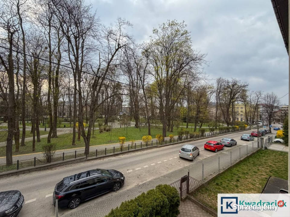 sprzedaży mieszkania Jasło 100m 3 pokojowe miejsce parkingowe sprzedam