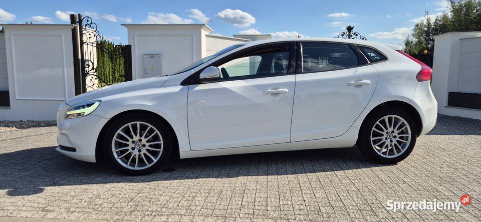 Volvo V40 2016R Zduńska Wola sprzedam