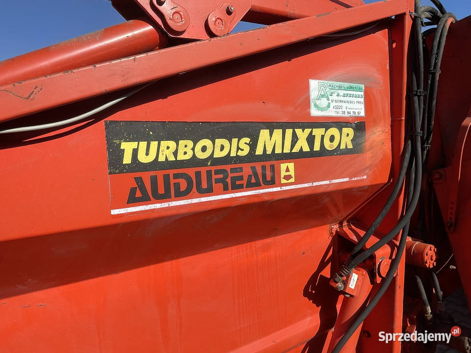 Ścielarka do słomy Zadawarka kiszonki AUDUREAU