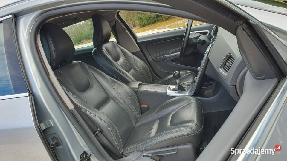 Volvo V60 16d D2 115 OCEAN RACE Navi Climatronic Chmielnik