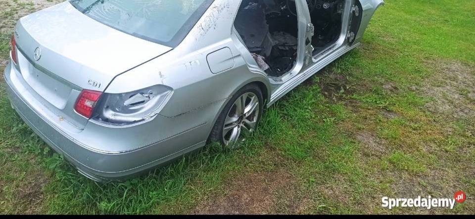 Zderzak tył Mercedes W 212 E220 Rocznik 2012 Grudziądz sprzedam