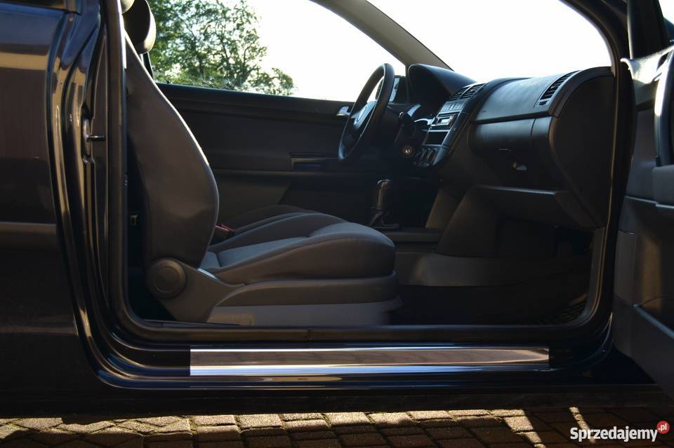 VW POLO CZARNY METALIK CLIMATIC 4xPP ZIMÓWKI Złoczew